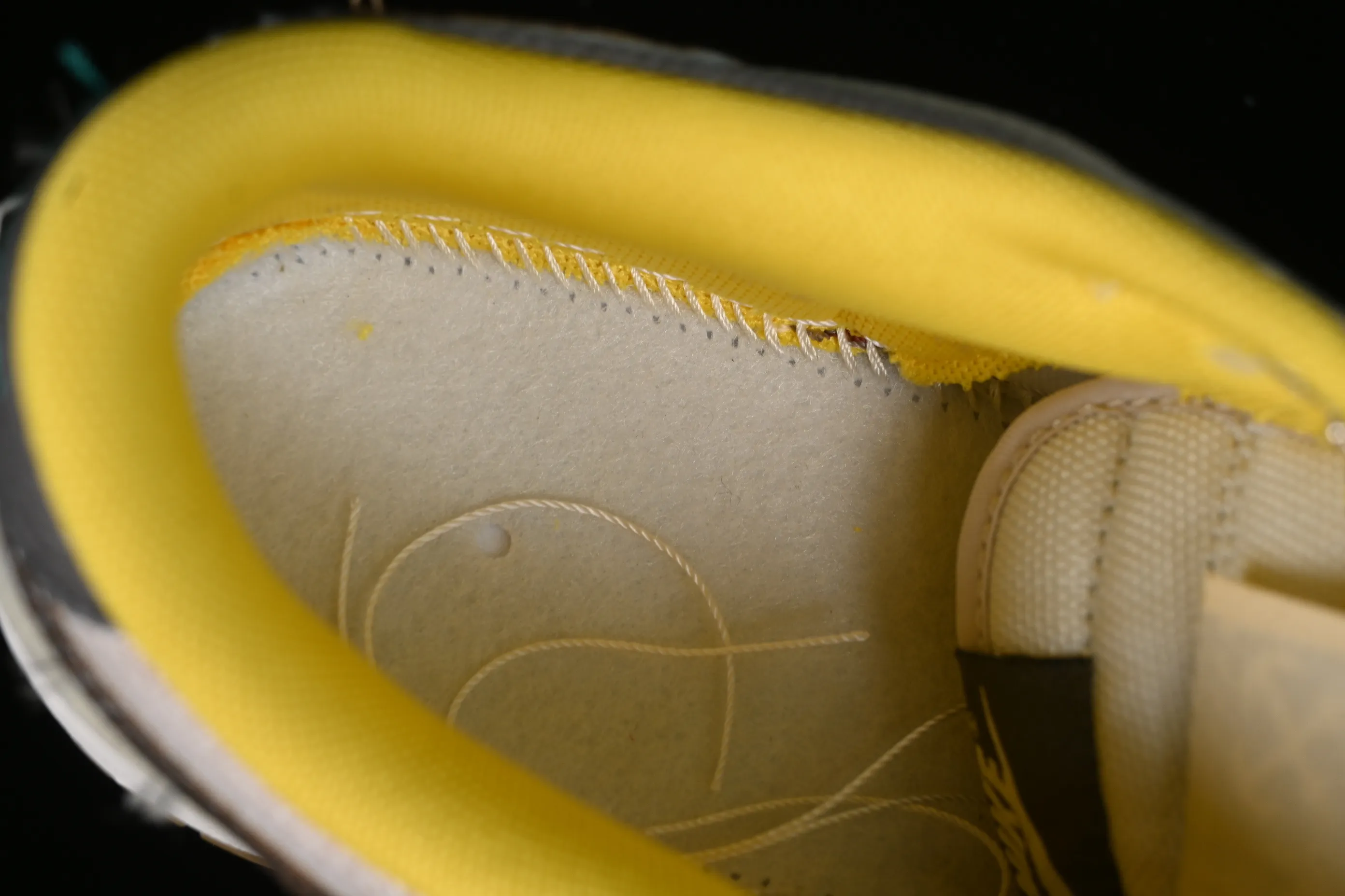 All Categories Nk SB Dunk Series Nk SB Dunk Low Low-top sneakers Nk Dunk Low Panda Prank Age of Sail Sail Yellow Brown SB strap low-top casual sneakers FV3629-371